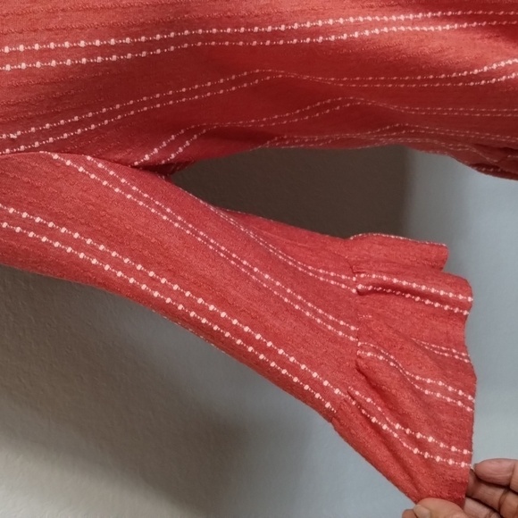 Anthropologie W5 Red Dotted Top Size Large - Picture 3 of 10